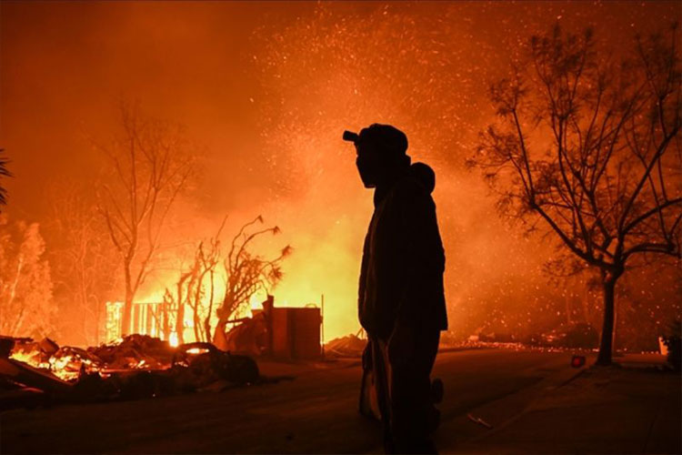 10 Ribu Lebih Bangunan Hancur dalam Kebakaran Hutan Los Angeles