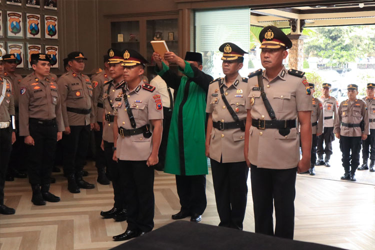 Upacara-sertijab-mutasi-jabatan-2.jpg