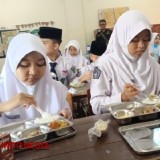 12 Sekolah di Bondowoso Dapat Makan Bergizi Gratis