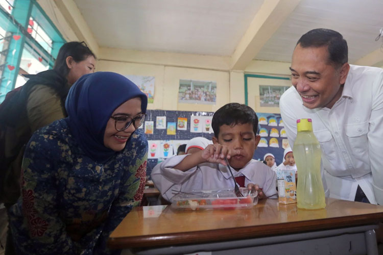 Pemkot Surabaya dan DPRD Siap Gelontor Rp1 Triliun, Dukung Makan Bergizi Gratis