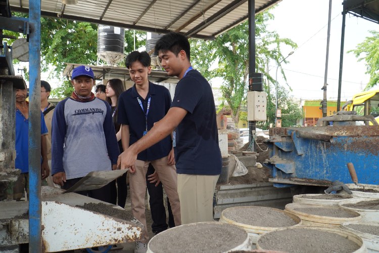 Mahasiswa Singapura dan UK Petra Diharapkan Bisa Bantu Pemkot Surabaya Majukan Kesejahteraan Masyarakat