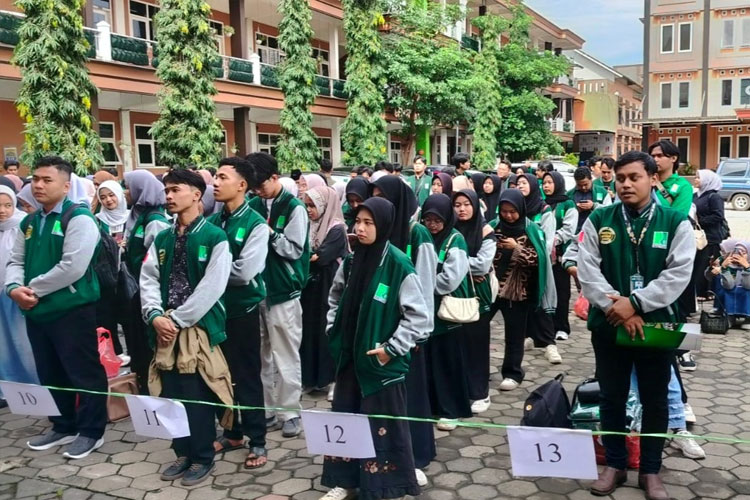 mahasiswa-KKN-Tematik-berbasis-Pesantren-2.jpg