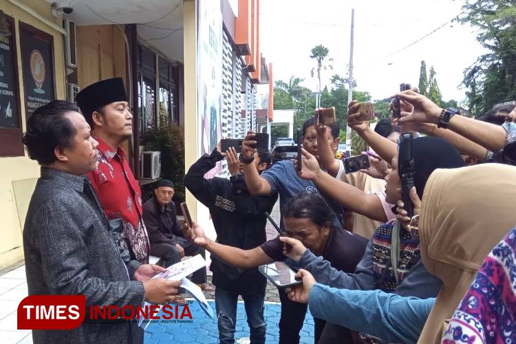 Kades di Probolinggo Laporkan Akun TikTok, Diduga Sebar Fitnah Soal PKH dan BPNT