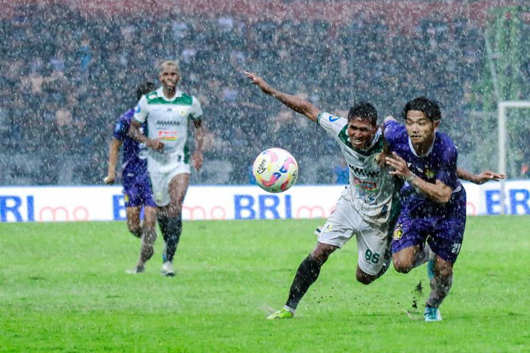 Laga Persik Kediri vs PSS Sleman (Foto : Persik Kediri for TIMES Indonesia)