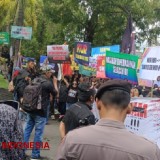 BRI Cabang Bondowoso Didemo Seratusan Warga, Diduga Permainkan Dana KUR