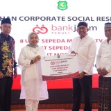 Bank Jatim Serahkan CSR ke Pemkab Ponorogo dan Sumenep