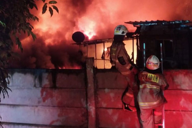 Kebakaran di Kemayoran Hanguskan 500 Lebih Rumah, Ribuan Warga Mengungsi