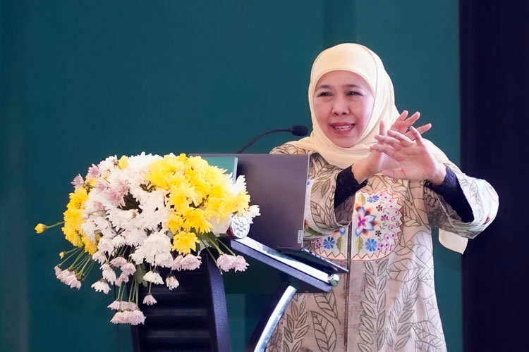 Khofifah Ajak Mahasiswa UINSA Wujudkan Inklusivitas dan Perkuat Toleransi