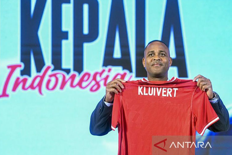 PSSI Cari Dua Asisten Pelatih Lokal untuk Dampingi Patrick Kluivert