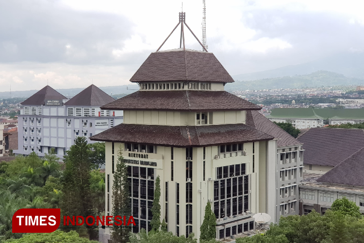 Gedung Rektorat Universitas Brawijaya.  (Foto: Achmad Fikyansyah/TIMES Indonesia)