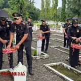 Karutan Beserta Petugas Rutan Pemalang Gelar Tabur Bunga Peringati Hari Bhakti Imigrasi ke-75