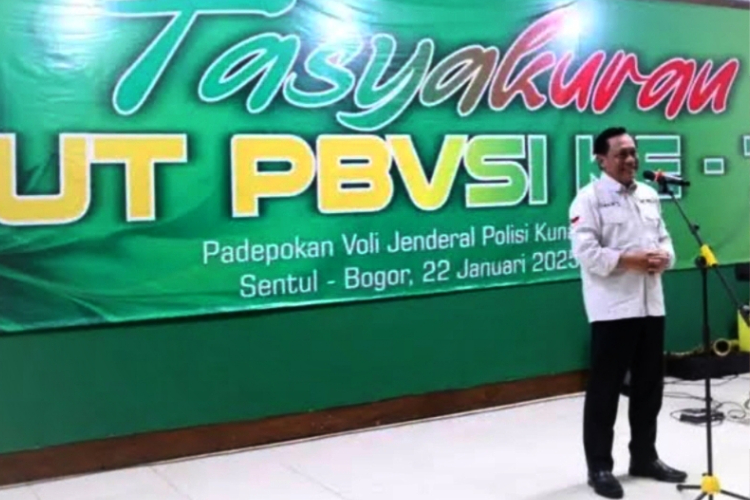 Ketua Umum PP PBVSI Imam Sudjarwo saat memberi sambutan di HUT ke-70 PBVSI. (Foto:PBVSI)