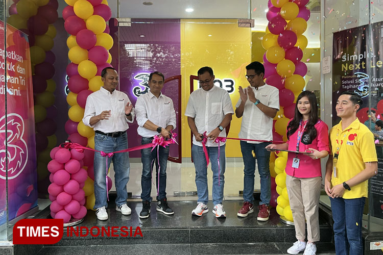 Pertama di Indonesia, Pusat Layanan Gabungan IM3 dan 3Store Buka di Malang