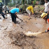 Longsor dan Plengsengan Jebol di Bondowoso Akibat Diguyur Hujan