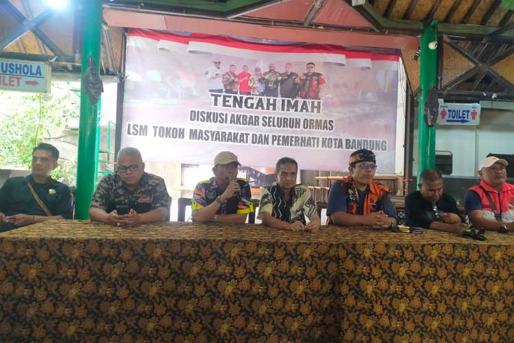 Tengah Imah, Ajak Masyarakat Bandung Bebenah