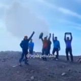 Viral Rombongan Pendaki Ilegal di Gunung Semeru, TNBTS Berikan Sanksi