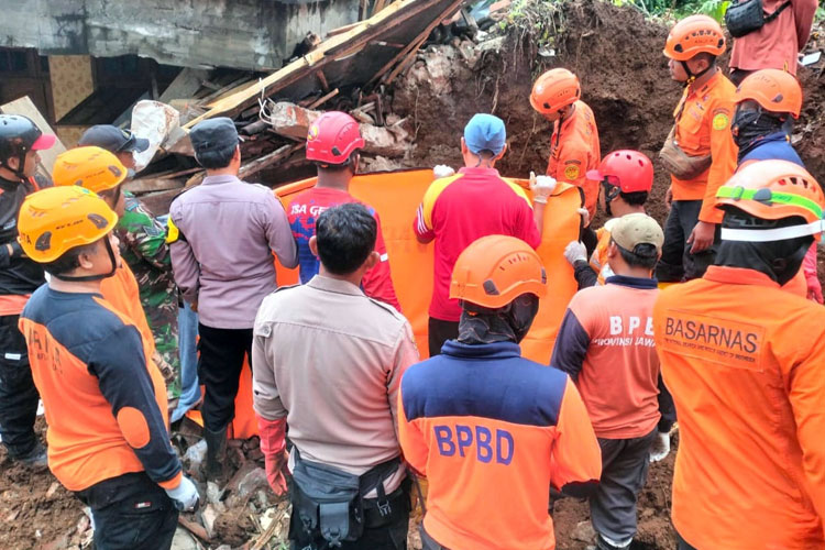 Korban Longsor Jombang Ditemukan, Tim Gabungan Akhiri Operasi Pencarian Hallo #SobatTangguhJatim