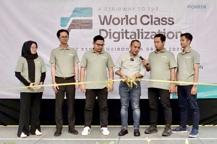 Peresmian Greenlab Indonesia Smart Integrated System (GISIS), sebuah sistem manajemen laboratorium terintegrasi yang inovatif dari PT Greenlab Indo Global di di Hotel Golden Hill by Golden Tulip, Kota Batu. (foto: dok Greenlab Indonesia)