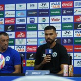 Jelang Lawan Persib, Pelatih Arema FC Transisi Cepat Maung Bandung