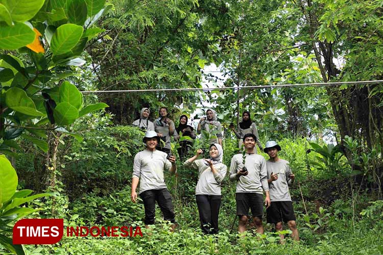 menanam-pohon-3.jpg