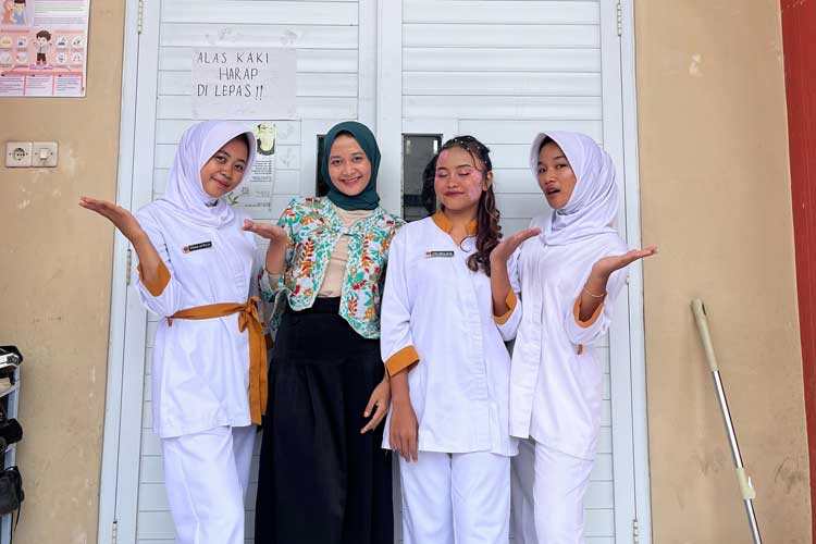 pengajar-2.jpg
