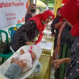 Alfamart Gelar Posyandu Plus di Hari Gizi Nasional