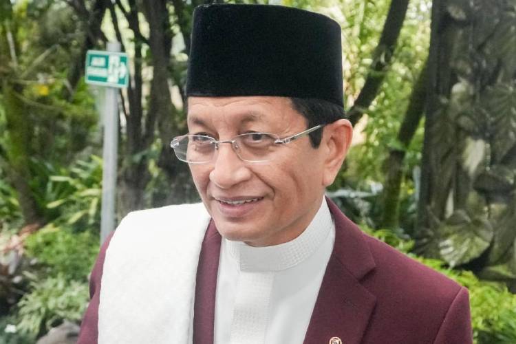 Menteri Agama, Nasaruddin Umar, menekankan bahwa salah satu inti dari peringatan Isra Mikraj adalah shalat (Foto: Kemenag RI)