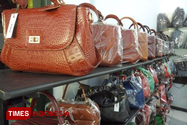 Produk-kerajinan-kulit-AlviLeather-milik-Andrianto-3.jpg