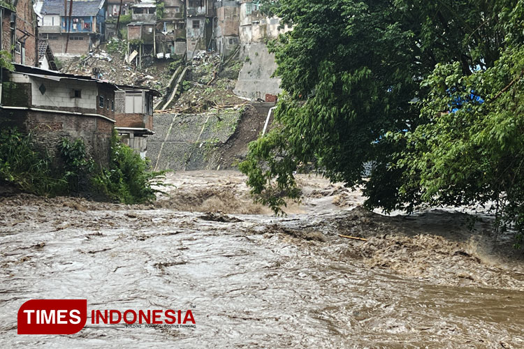 Debit Air Sungai Berstatus Merah, Kota Malang Siaga Cuaca Ekstrem