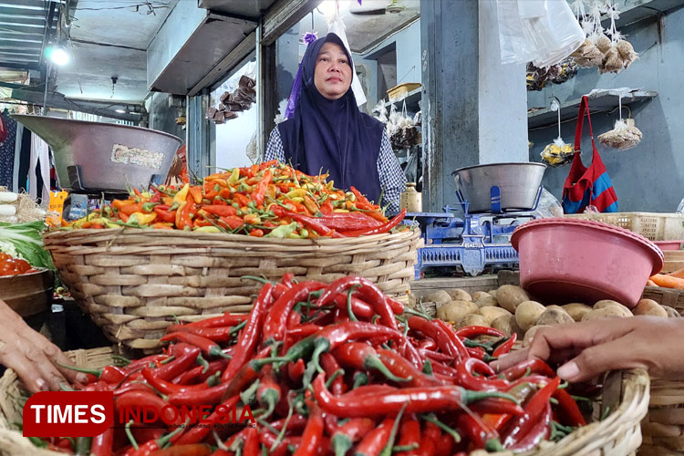 Hujan Berkepanjangan, Harga Bumbu Dapur di Pasar Banyuwangi Bertahan di Harga Tinggi