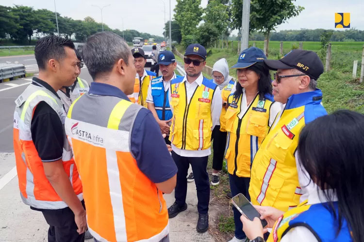 Wamen PU Soroti Kerusakan Jalan Tol Cipali akibat Curah Hujan Ekstrem