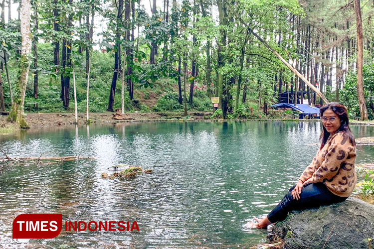 Ikon bendungan sumber nogo yang jernihnya menarik pengunjung. (FOTO: Rofi/TIMES Indonesia)