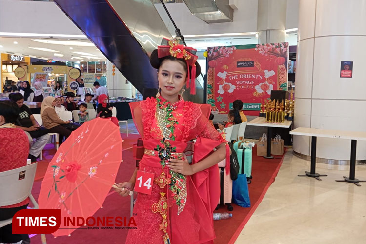 Serunya Umbrella Painting 2025 Bernuansa Imlek di Lippo Plaza Jember