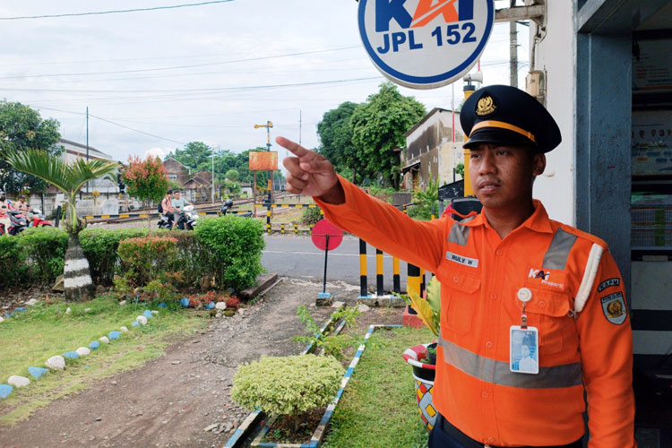 Mulai Besok, Kecepatan Kereta Api Meningkat, Masyarakat Diminta Hati-Hati