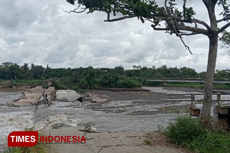 Groundsiil Srandakan Bantul Ambrol, Pembangunan Harus Dikaji Ulang