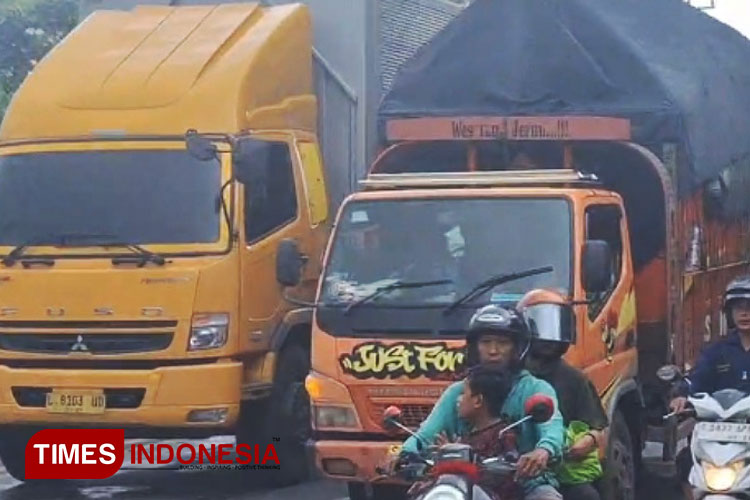 Kondisi-jalan-3.jpg