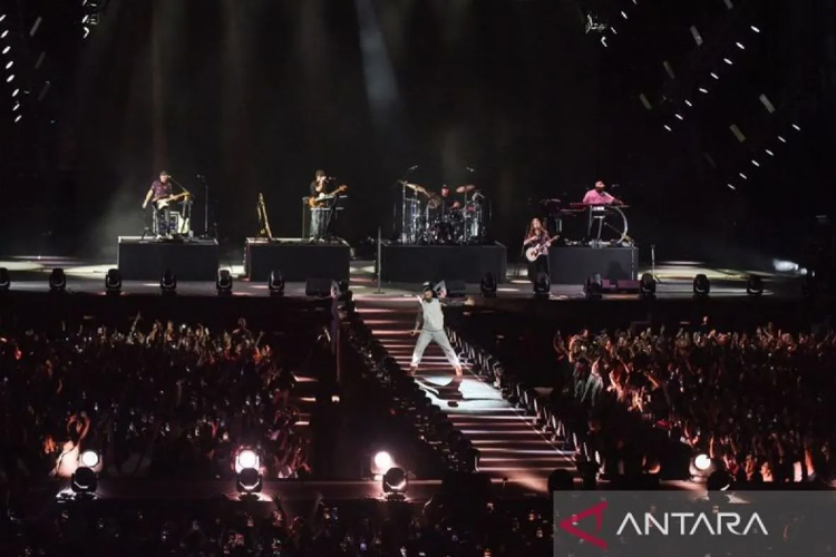 Maroon-5-2.jpg