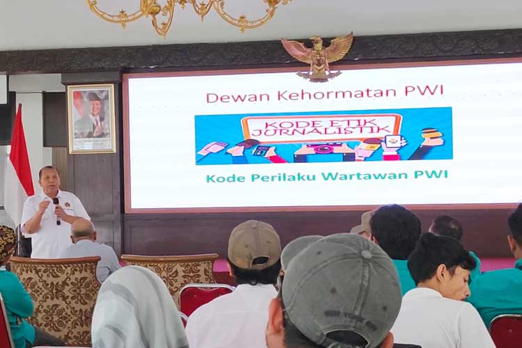 OKK PWI di Probolinggo, Bahas Penggunaan AI hingga Wartawan Ambulans