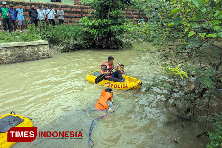 Terseret Arus Sungai, Bocah 2 Tahun di Majalengka Ditemukan Meninggal Dunia