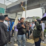 Buntut Pernyataan Pesantren Sebabkan Rendahnya Angka Rata-rata Lama Sekolah, Pj Bupati Bogor Didemo Mahasiswa