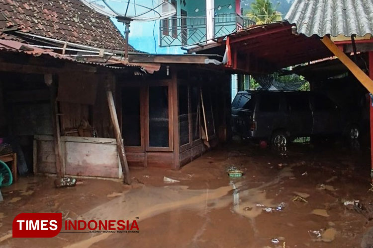 Bencana Longsor dan Banjir di  Bondowoso, 40 Hektar Sawah Terendam dan Sejumlah Rumah Rusak Parah