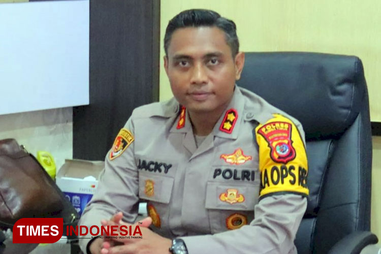 Kapolres Sumba Timur AKBP E. Jacky T. Umbu Kaledi.(FOTO: TIMES Indonesia)