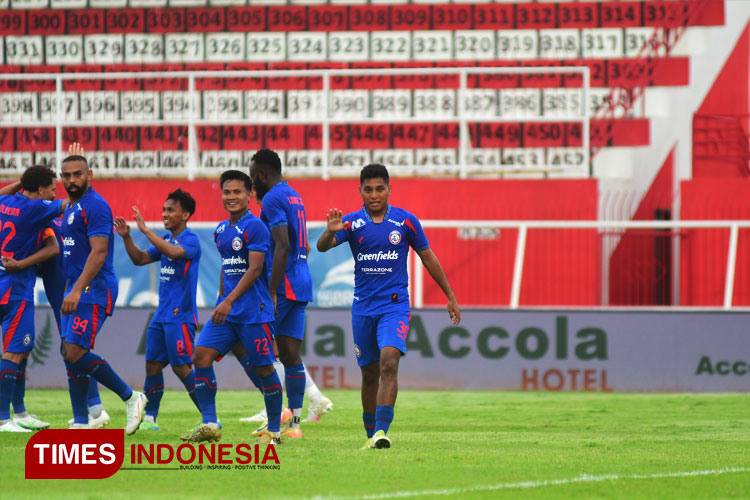 Pemain Arema FC saat merayakan kemenangan melawan Bali United. (FOTO: Dok. Arema FC/TIMES Indonesia)