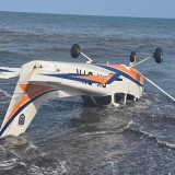 Pesawat Latih API Banyuwangi Jatuh Menukik di Laut