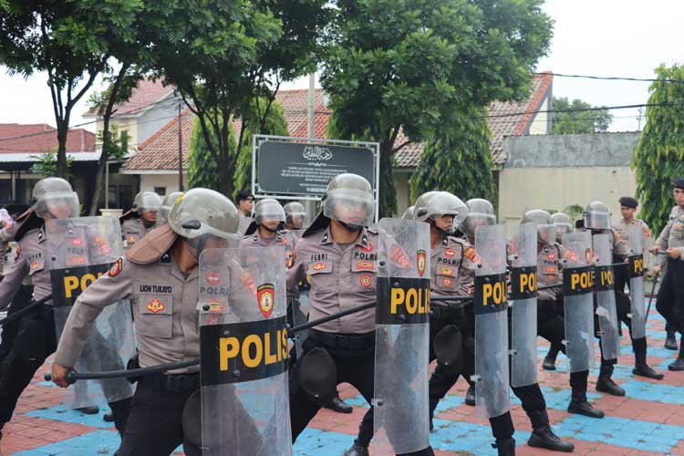 Matangkan Persiapan Pengamanan Pelantikan Kepala Daerah, Polres Majalengka Gelar Latihan Dalmas