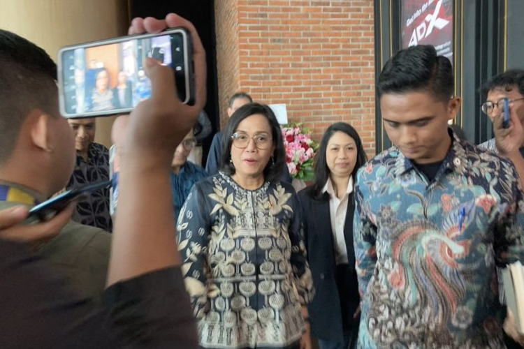 Sri Mulyani Konfirmasi Cairnya Gaji ke-13 dan 14 untuk ASN