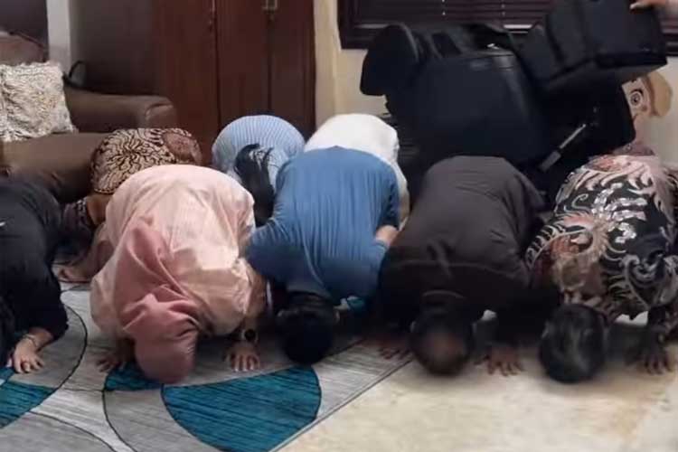 Sujud Syukur, Wali Kota Malang Terpilih Wahyu Hidayat Siap Tepati Janji