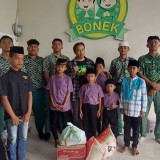 Belajar Bersyukur, Santri SMASIF Bumi Shalawat Kunjungi Panti Asuhan Bonek Sidoarjo