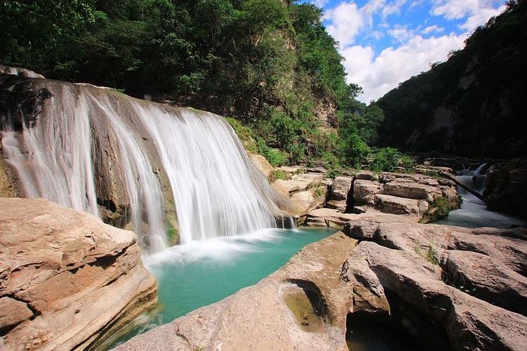 Air-Terjun-Tanggedu.jpg