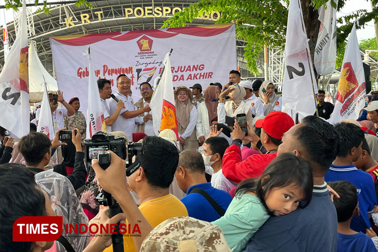 Puluhan Ribu Warga Gresik Meriahkan Jalan Sehat HUT ke-17 Gerindra